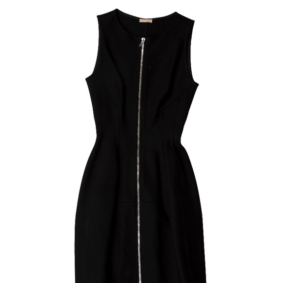 black sleeveless dress knee length